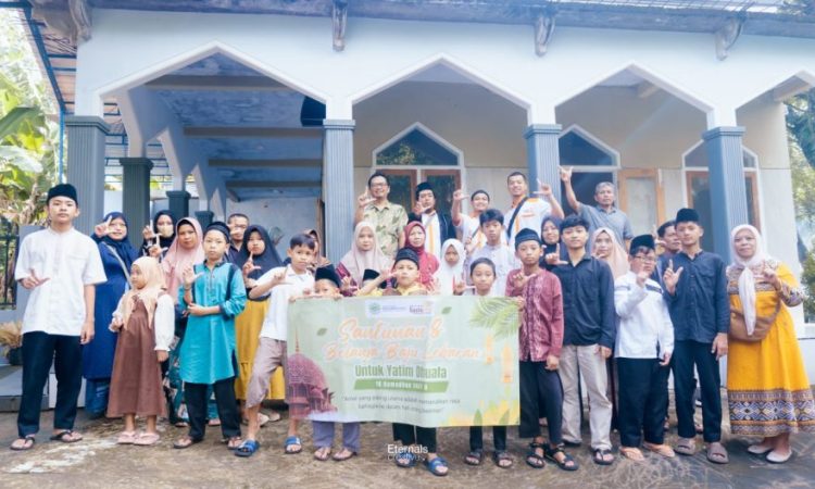 KLL Kepanjenkidul Ajak Anak-Anak Yatim Belanja Baju Baru